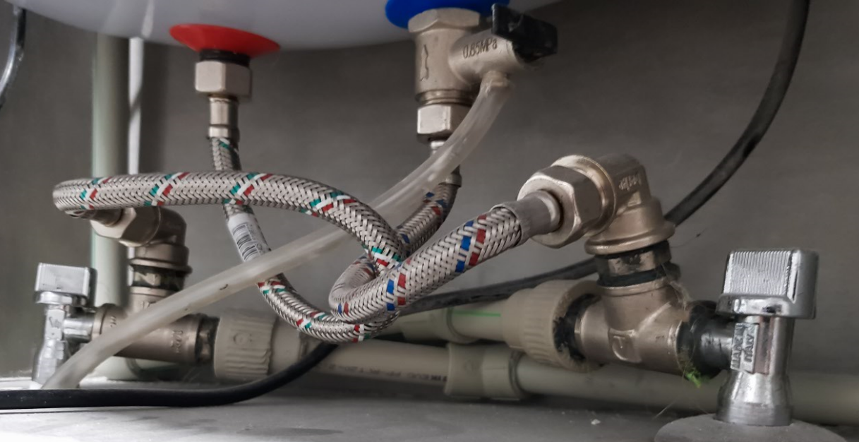 How to Detect a Water Heater Leak from the Bottom